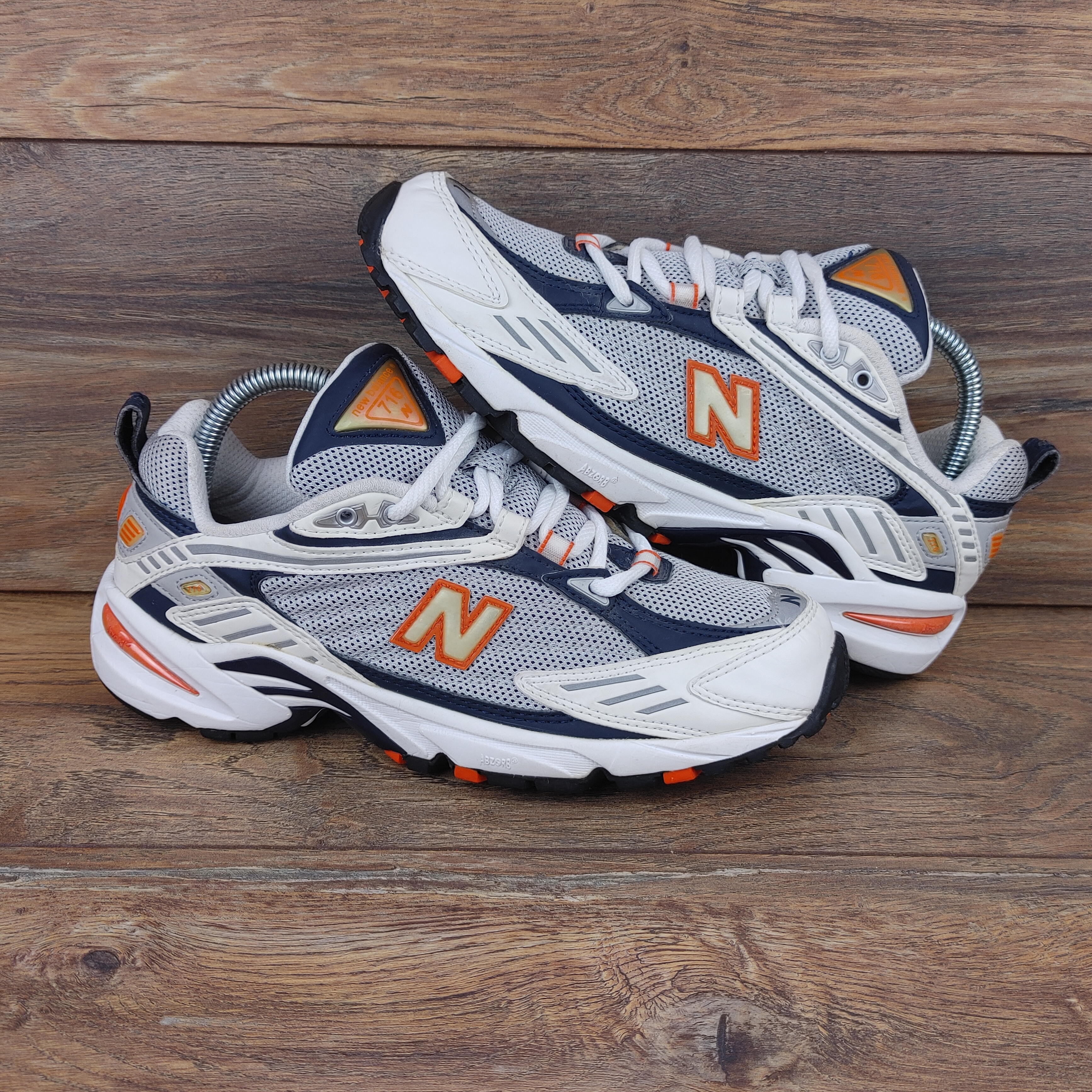 Vintage New Balance 716 Sneakers